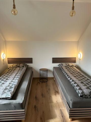 Studio Cosy Au Centre De Couvet Ngoại thất bức ảnh