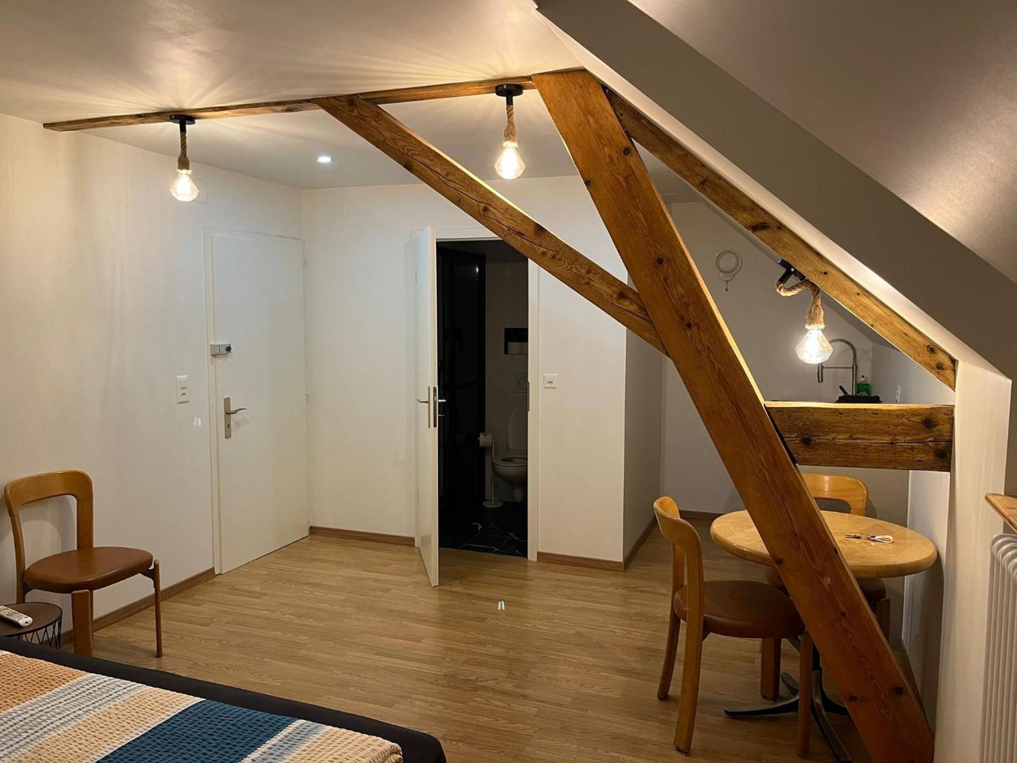 Studio Cosy Au Centre De Couvet Ngoại thất bức ảnh