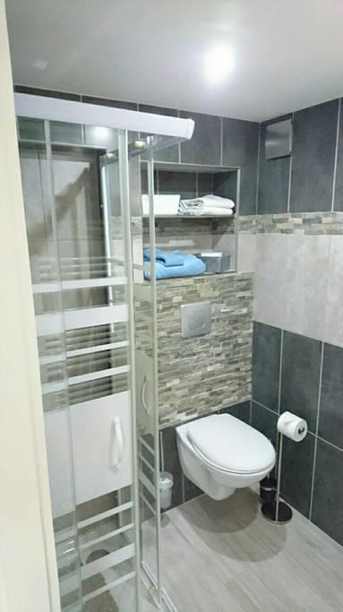 Studio Cosy Au Centre De Couvet Ngoại thất bức ảnh