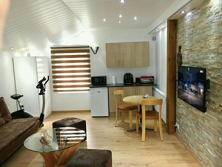 Studio Cosy Au Centre De Couvet Ngoại thất bức ảnh